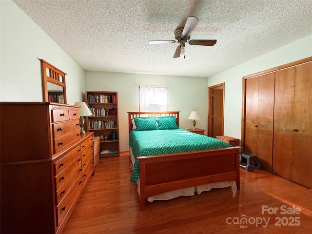 4679 Mayfield Drive, Granite Falls, NC 28630