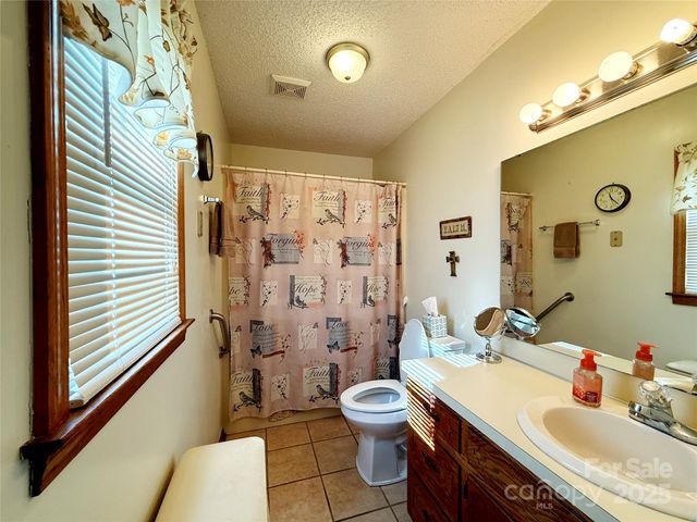 4679 Mayfield Drive, Granite Falls, NC 28630