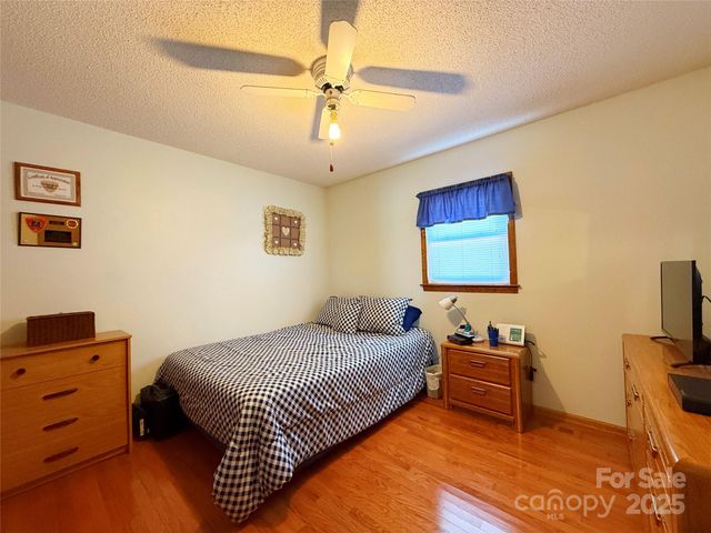 4679 Mayfield Drive, Granite Falls, NC 28630