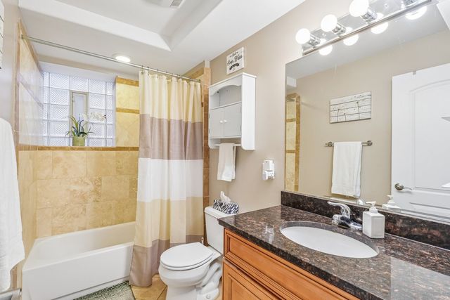 5859 N Glenwood Avenue G, Chicago, IL 60660