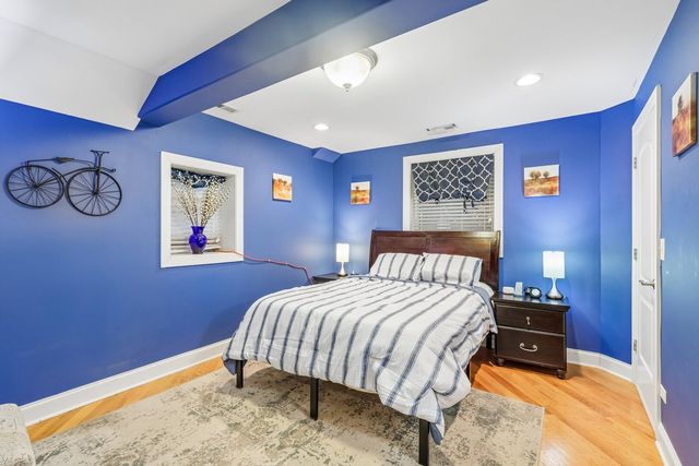 5859 N Glenwood Avenue G, Chicago, IL 60660