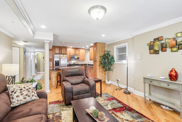5859 N Glenwood Avenue G, Chicago, IL 60660