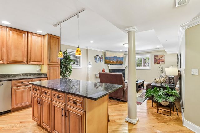 5859 N Glenwood Avenue G, Chicago, IL 60660