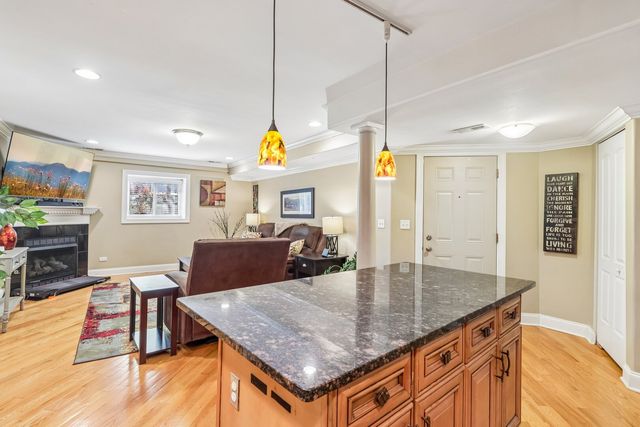 5859 N Glenwood Avenue G, Chicago, IL 60660
