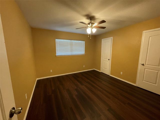 608 Coolwood Lane, Mesquite, TX 75149