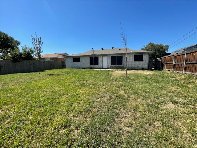 608 Coolwood Lane, Mesquite, TX 75149