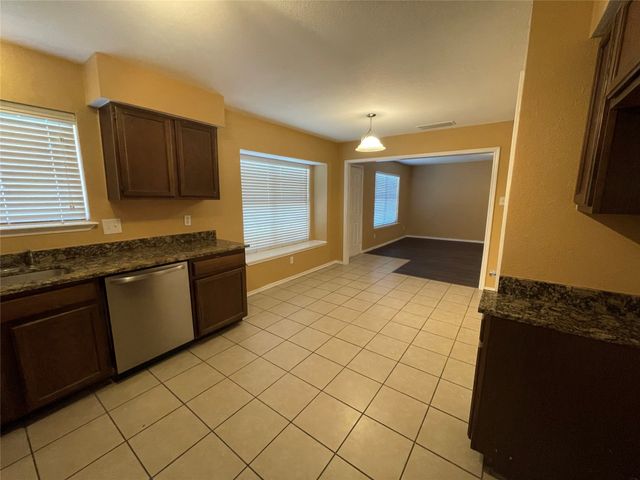 608 Coolwood Lane, Mesquite, TX 75149