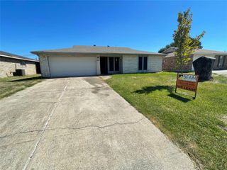 608 Coolwood Lane, Mesquite, TX 75149