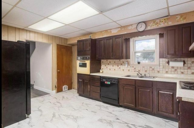 1992 Harrisburg Pike, Grove City, OH 43123