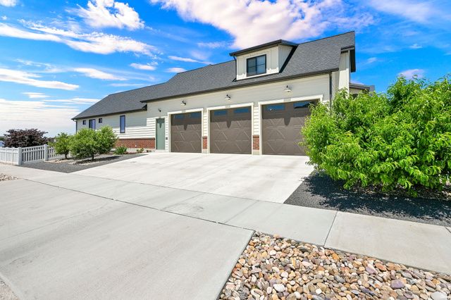 151 N WELDEN WAY, Layton, UT 84041