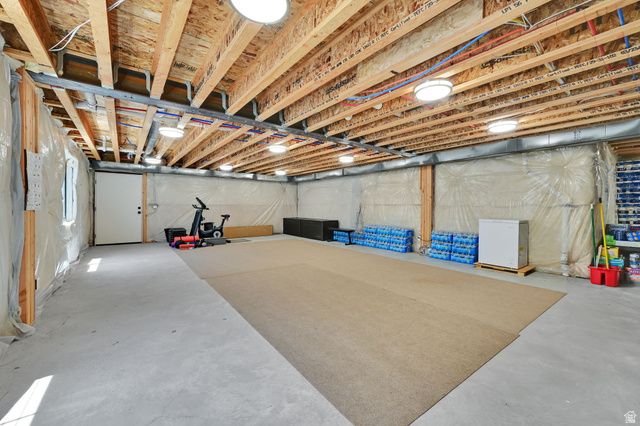 151 N WELDEN WAY, Layton, UT 84041