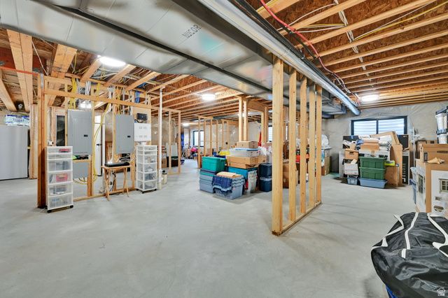 151 N WELDEN WAY, Layton, UT 84041