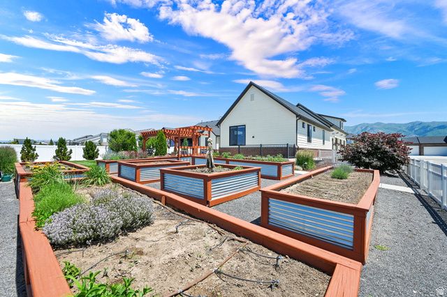 151 N WELDEN WAY, Layton, UT 84041