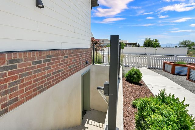 151 N WELDEN WAY, Layton, UT 84041