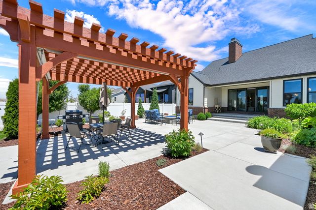 151 N WELDEN WAY, Layton, UT 84041
