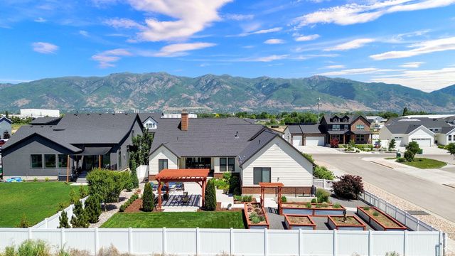 151 N WELDEN WAY, Layton, UT 84041