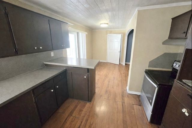 705 Glynn Oaks Drive, Arlington, TX 76010