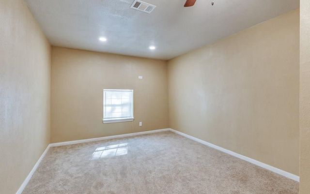 705 Glynn Oaks Drive, Arlington, TX 76010