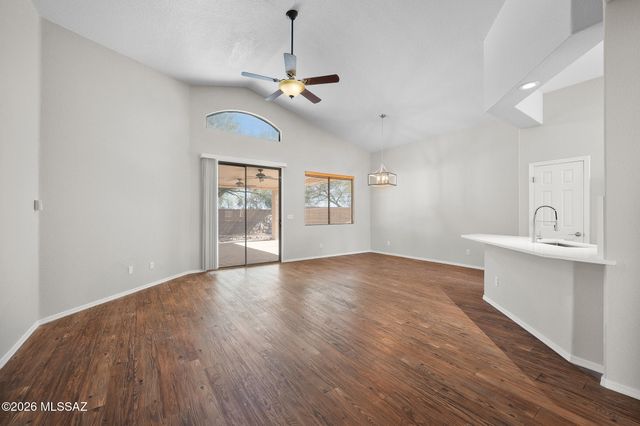 8381 S Camino Bengala, Tucson, AZ 85747