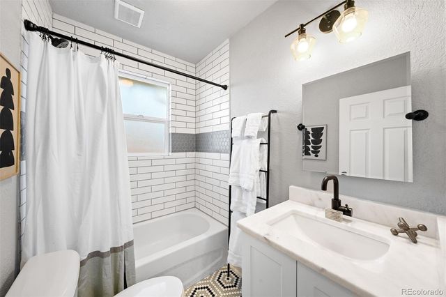 3790 Newton Street, Denver, CO 80211