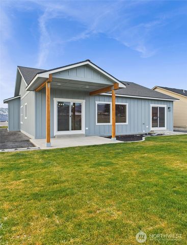 2470 Noah Street SE, East Wenatchee, WA 98802