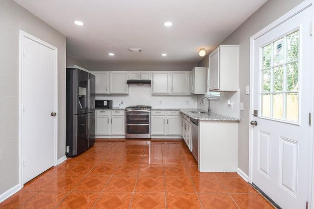 2926 Yearling Colt Court, Houston, TX 77038