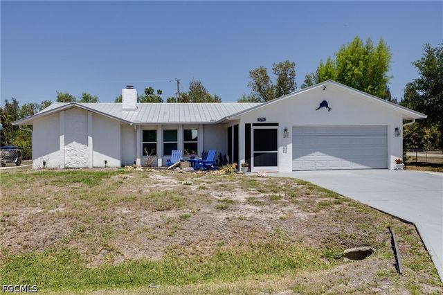 5776 Trout RD, Bokeelia, FL 33922