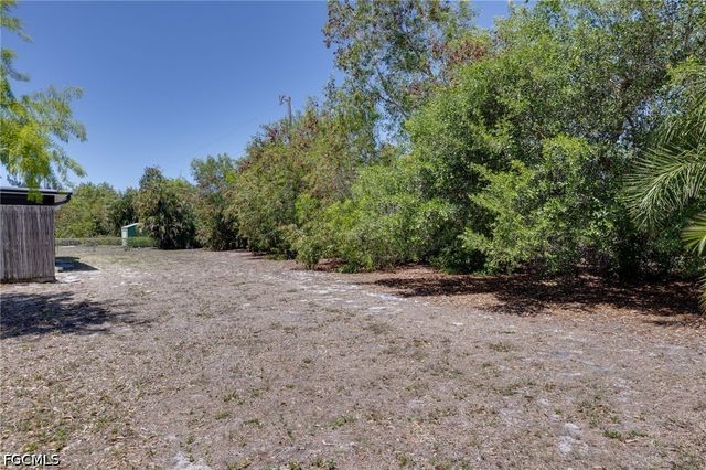 5776 Trout RD, Bokeelia, FL 33922