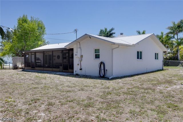 5776 Trout RD, Bokeelia, FL 33922