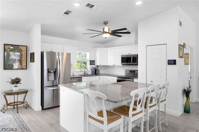 5776 Trout RD, Bokeelia, FL 33922