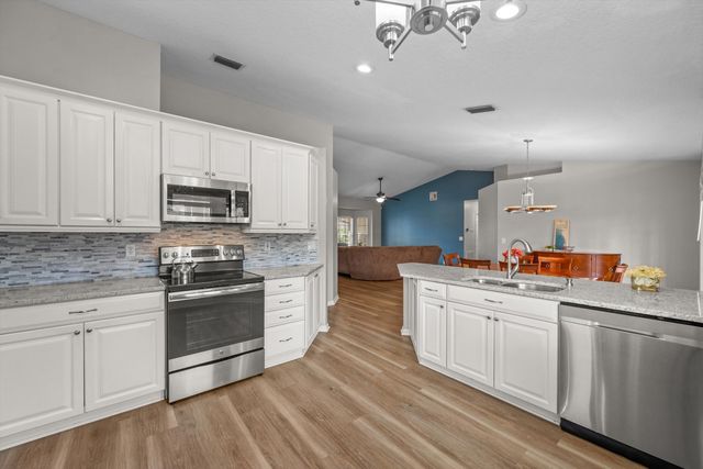 115 Silver Bell Crescent, Royal Palm Beach, FL 33411