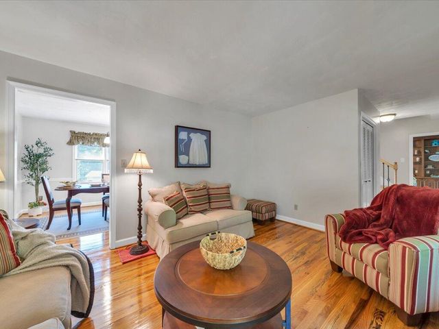 65 Sandalwood DR, Bassett, VA 24055