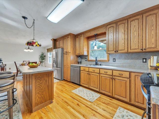 65 Sandalwood DR, Bassett, VA 24055
