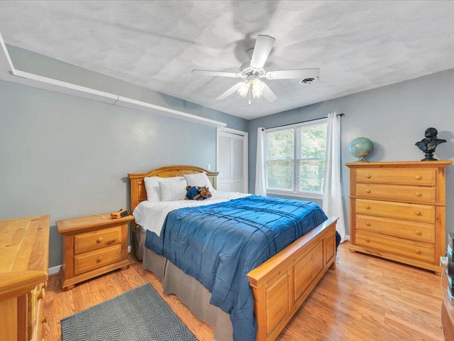 65 Sandalwood DR, Bassett, VA 24055