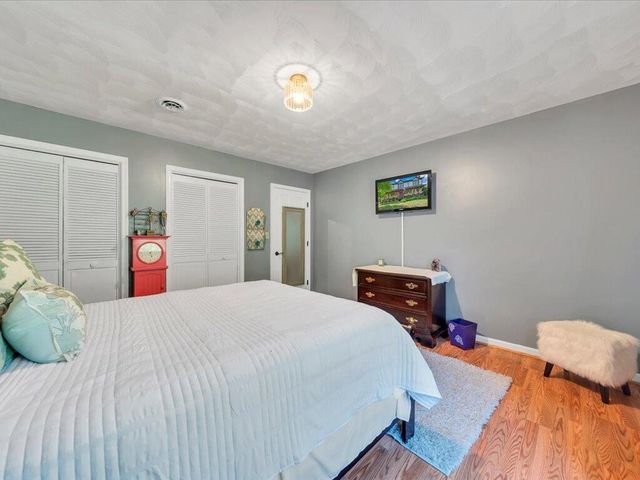 65 Sandalwood DR, Bassett, VA 24055