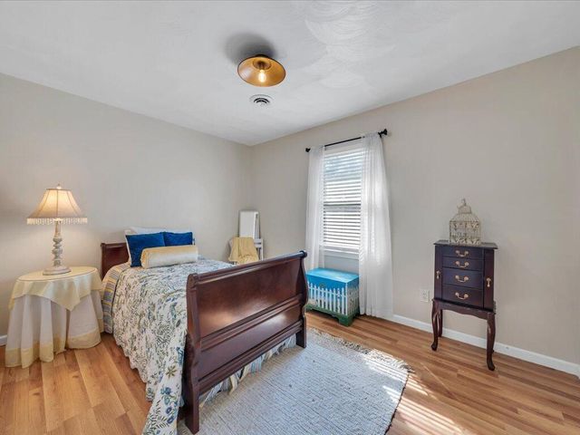 65 Sandalwood DR, Bassett, VA 24055