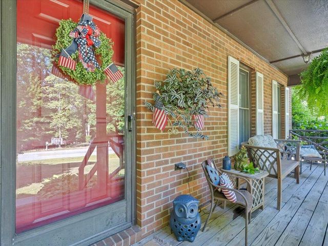 65 Sandalwood DR, Bassett, VA 24055