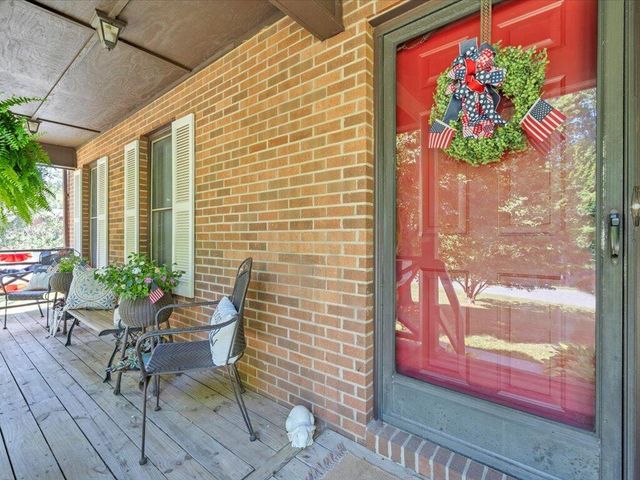 65 Sandalwood DR, Bassett, VA 24055