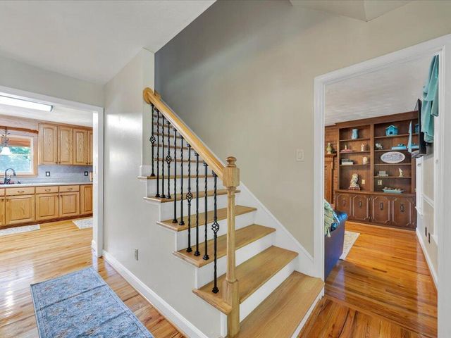 65 Sandalwood DR, Bassett, VA 24055