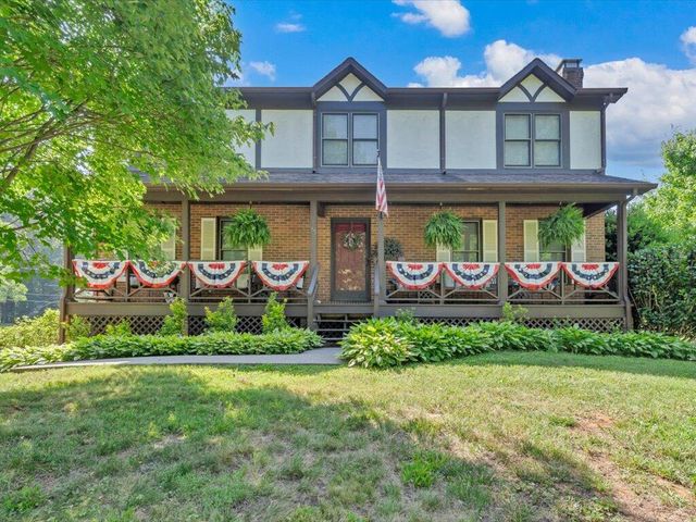 65 Sandalwood DR, Bassett, VA 24055