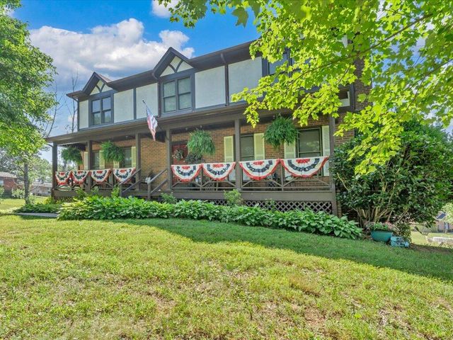 65 Sandalwood DR, Bassett, VA 24055