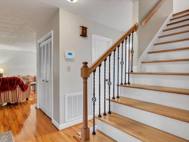65 Sandalwood DR, Bassett, VA 24055