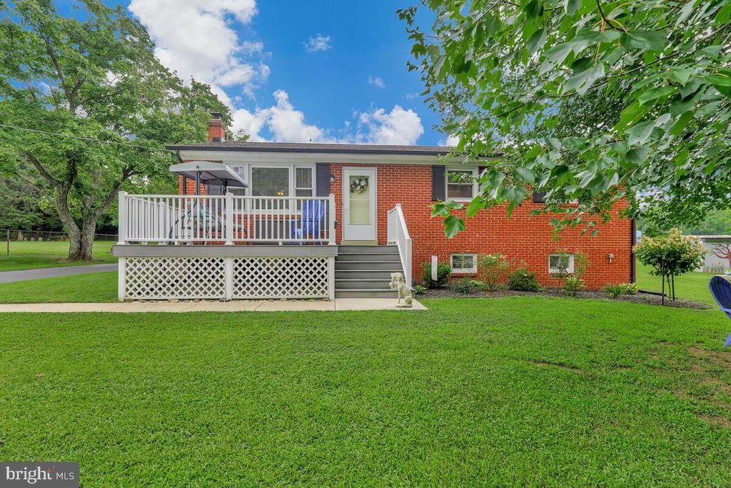 16201 SAINT PHILLIPS RD, Aquasco, MD 20608