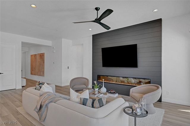 337 Meadow Brush Place, Henderson, NV 89011