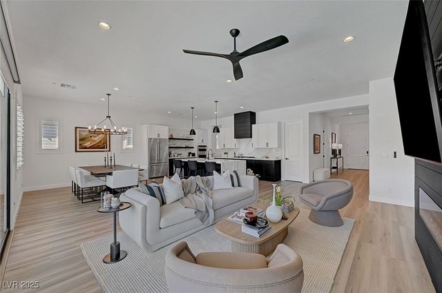 337 Meadow Brush Place, Henderson, NV 89011