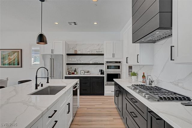 337 Meadow Brush Place, Henderson, NV 89011