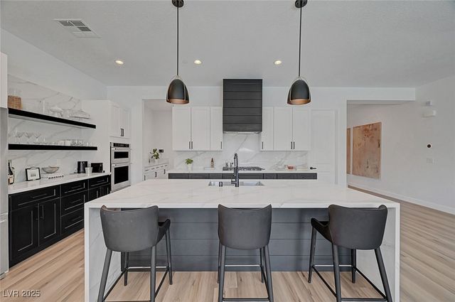 337 Meadow Brush Place, Henderson, NV 89011