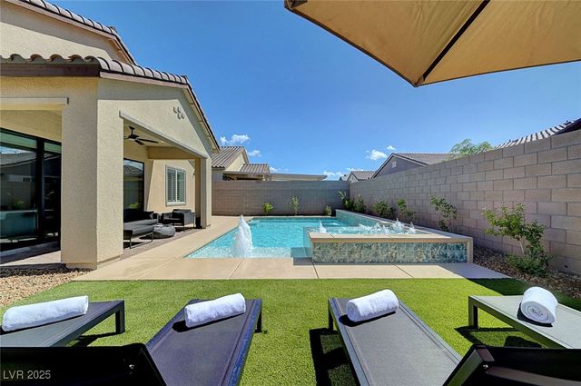 337 Meadow Brush Place, Henderson, NV 89011