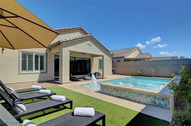 337 Meadow Brush Place, Henderson, NV 89011