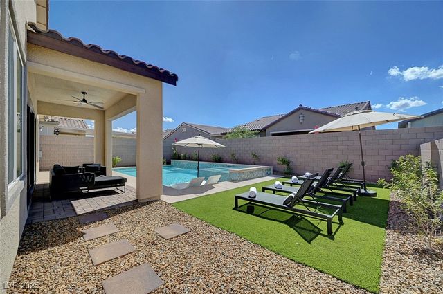 337 Meadow Brush Place, Henderson, NV 89011